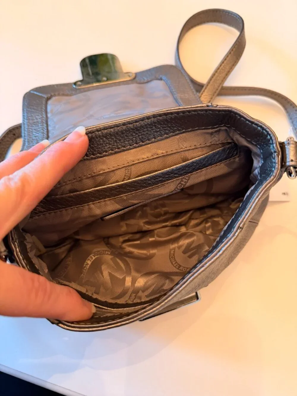 Michael Kors Silver Crossbody - Picture 4 of 7